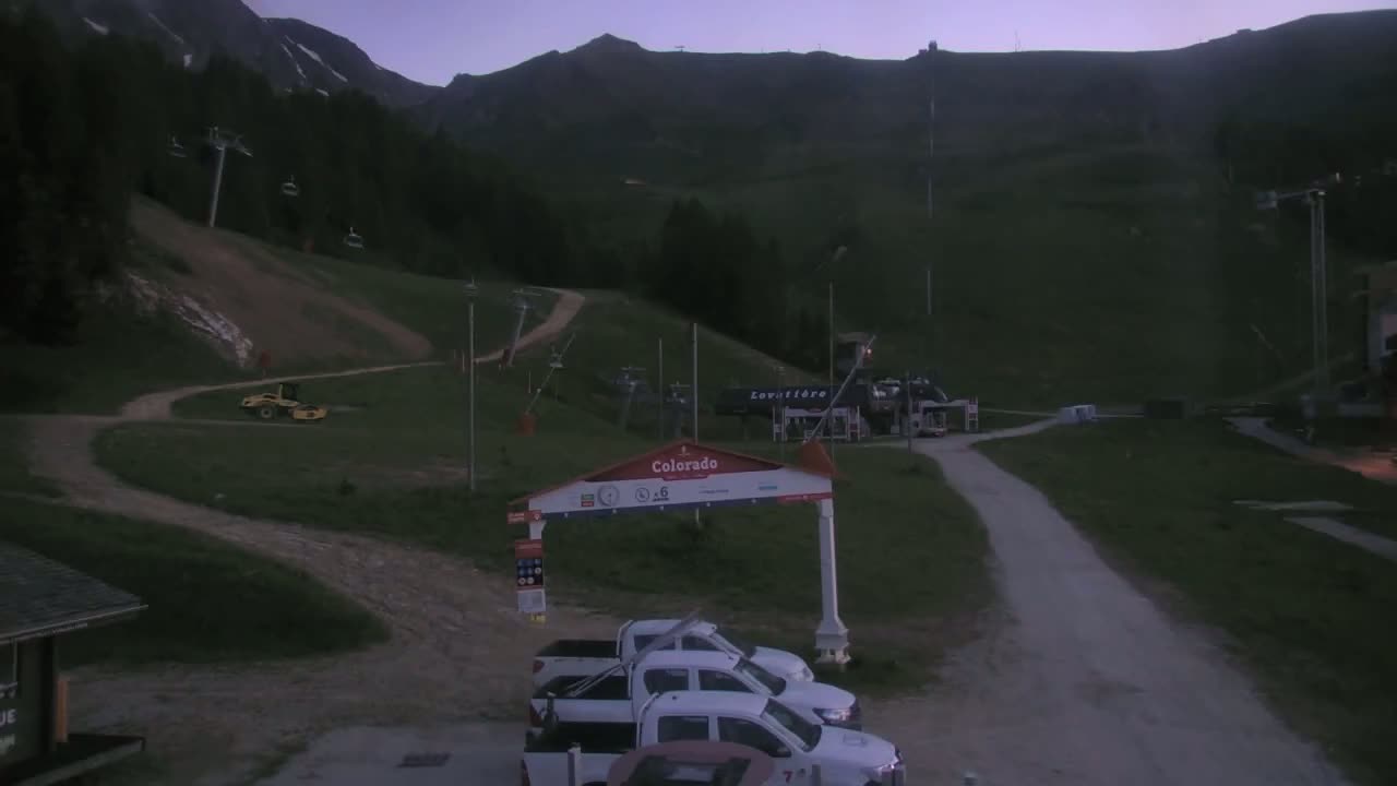 La Plagne Tarentaise, La Plagne Ski Village & Ski Slopes Live Cam - Bourg-Saint-Maurice, Savoie, 	Auvergne-Rhône-Alpes, France