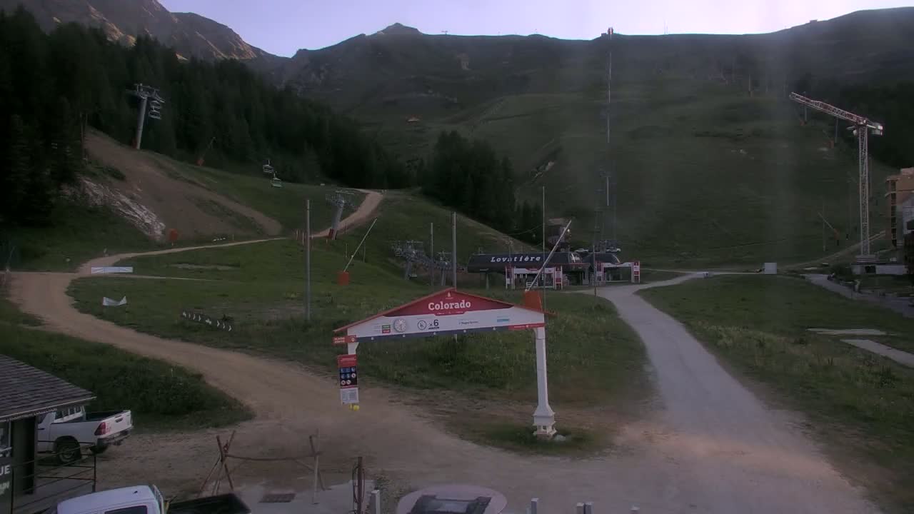 La Plagne Tarentaise, La Plagne Ski Village & Ski Slopes Live Cam - Bourg-Saint-Maurice, Savoie, 	Auvergne-Rhône-Alpes, France
