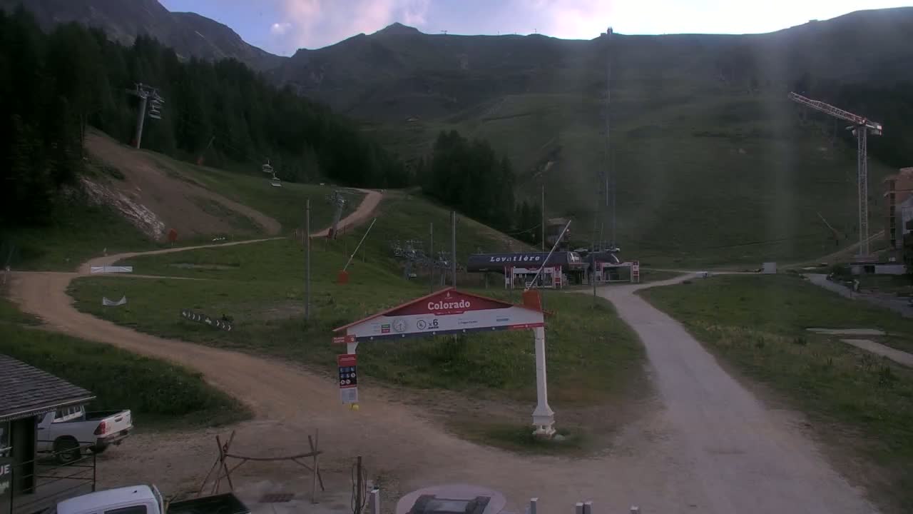 La Plagne Tarentaise, La Plagne Ski Village & Ski Slopes Live Cam - Bourg-Saint-Maurice, Savoie, 	Auvergne-Rhône-Alpes, France