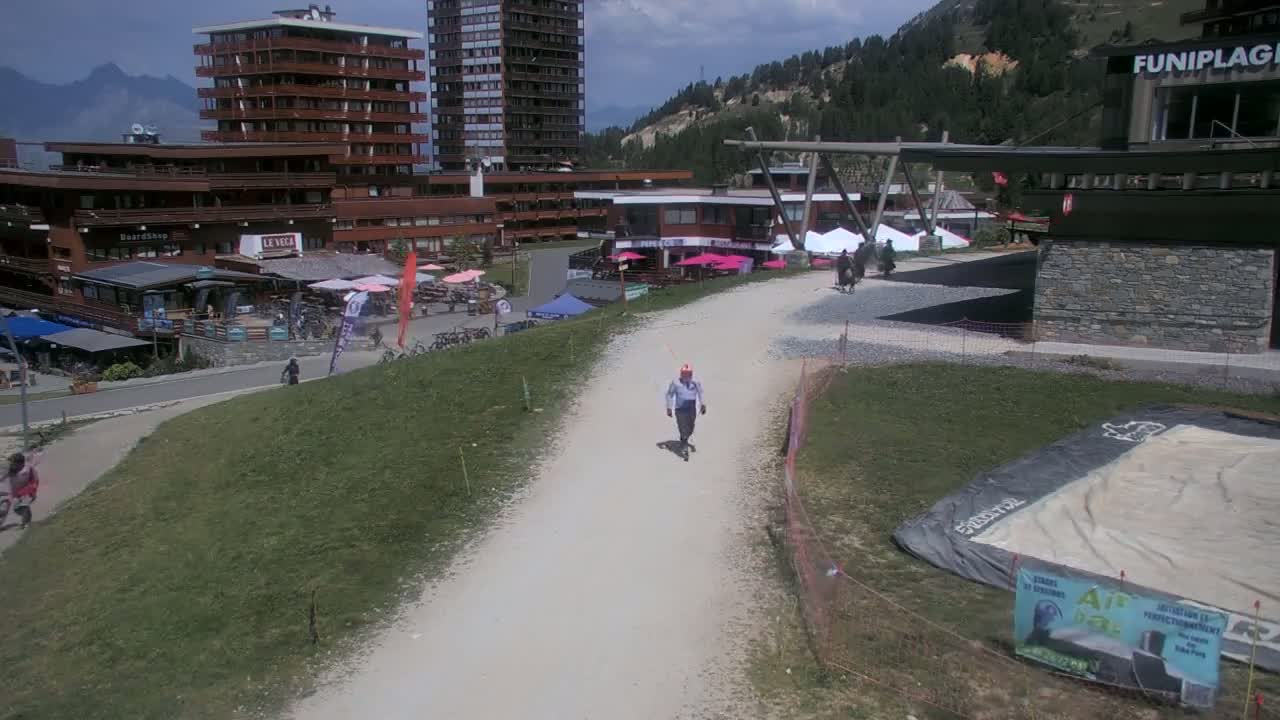 La Plagne Tarentaise, La Plagne Ski Village & Ski Slopes Live Cam - Bourg-Saint-Maurice, Savoie, 	Auvergne-Rhône-Alpes, France