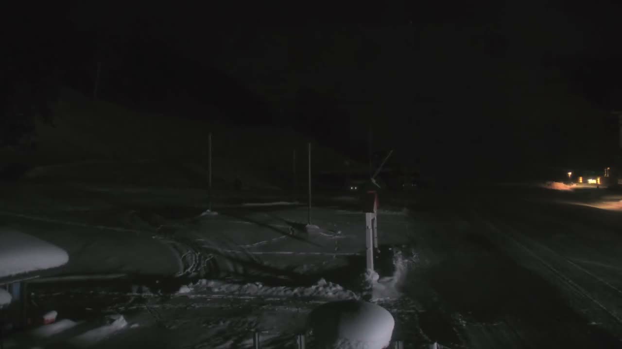 La Plagne Tarentaise, La Plagne Ski Village & Ski Slopes Live Cam - Bourg-Saint-Maurice, Savoie, 	Auvergne-Rhône-Alpes, France