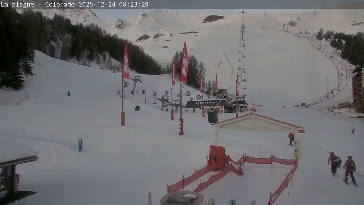 La Plagne Tarentaise, La Plagne Ski Village & Ski Slopes Live Cam - Bourg-Saint-Maurice, Savoie, 	Auvergne-Rhône-Alpes, France