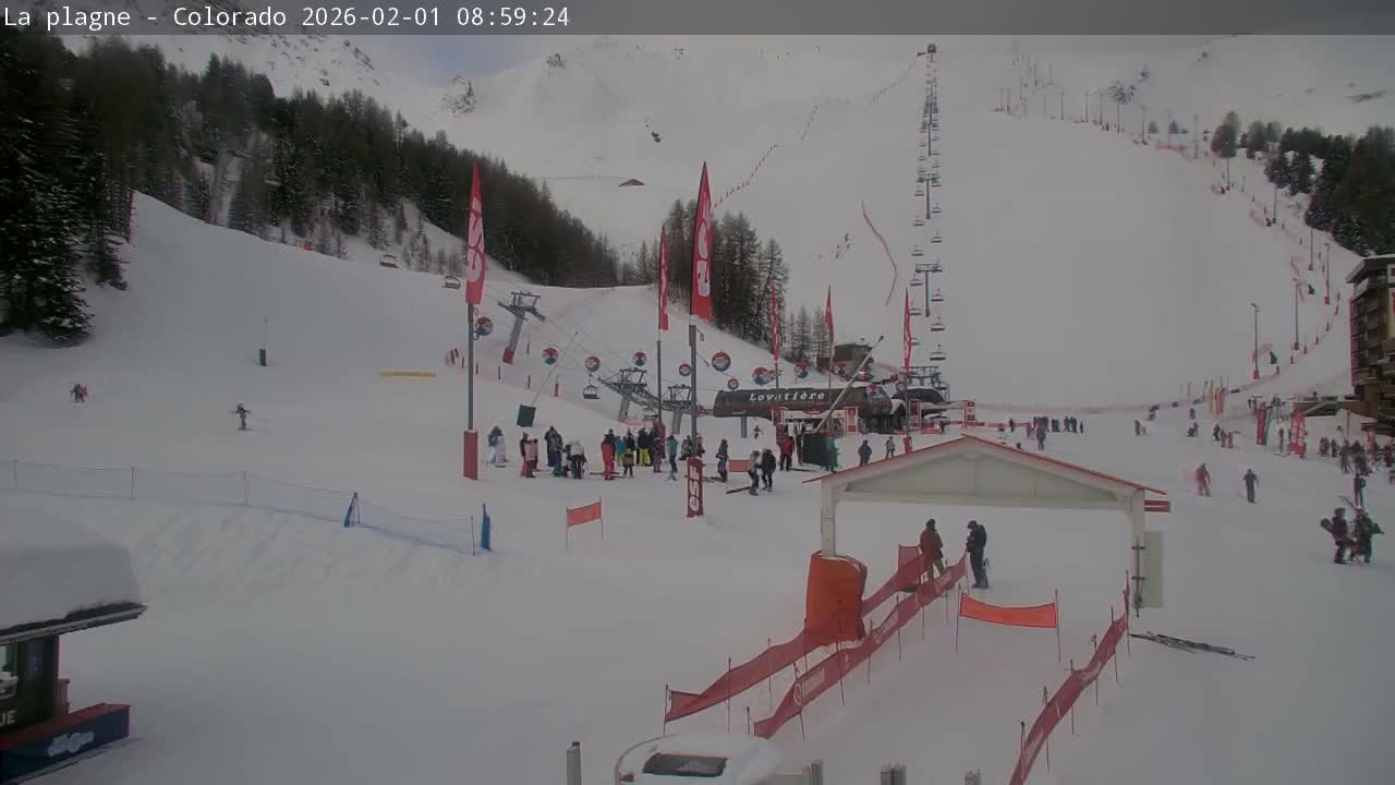 La Plagne Tarentaise, La Plagne Ski Village & Ski Slopes Live Cam - Bourg-Saint-Maurice, Savoie, 	Auvergne-Rhône-Alpes, France