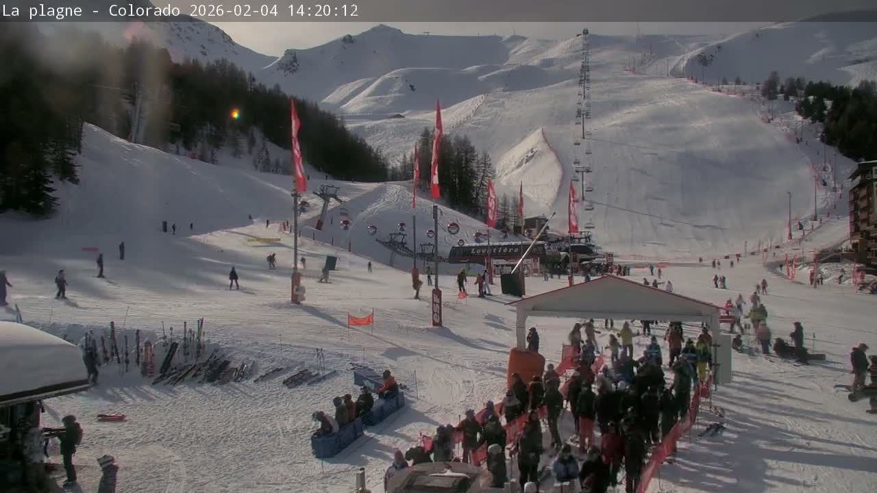 La Plagne Tarentaise, La Plagne Ski Village & Ski Slopes Live Cam - Bourg-Saint-Maurice, Savoie, 	Auvergne-Rhône-Alpes, France