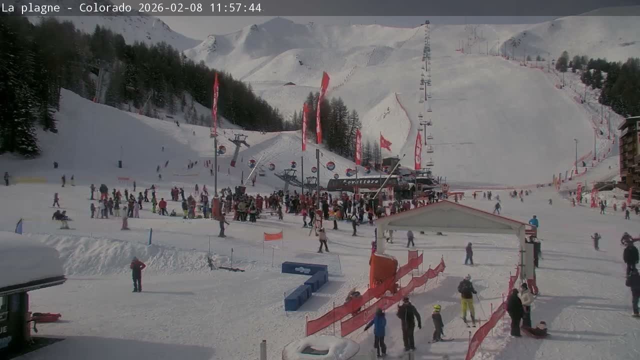 La Plagne Tarentaise, La Plagne Ski Village & Ski Slopes Live Cam - Bourg-Saint-Maurice, Savoie, 	Auvergne-Rhône-Alpes, France