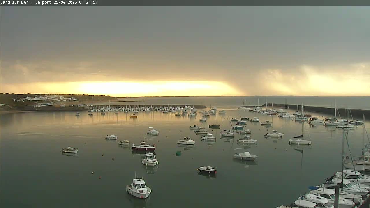 Port of Jard sur Mer & Marine Live Cam - Les Sables-d'Olonne, Vendée, Pays de la Loire, France