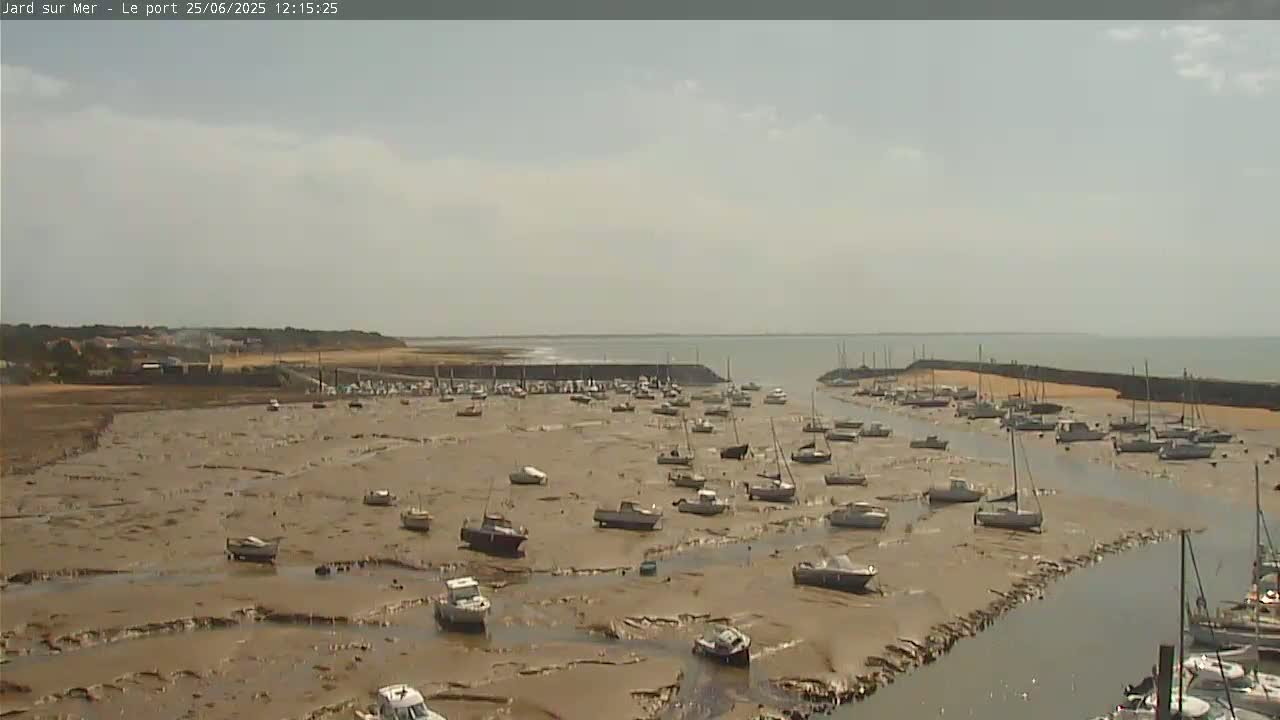 Port of Jard sur Mer & Marine Live Cam - Les Sables-d'Olonne, Vendée, Pays de la Loire, France