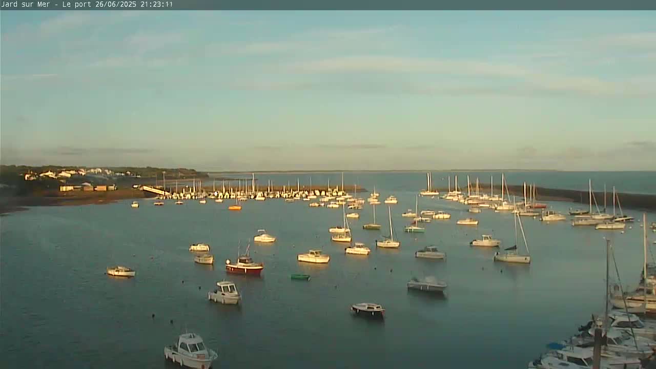 Port of Jard sur Mer & Marine Live Cam - Les Sables-d'Olonne, Vendée, Pays de la Loire, France