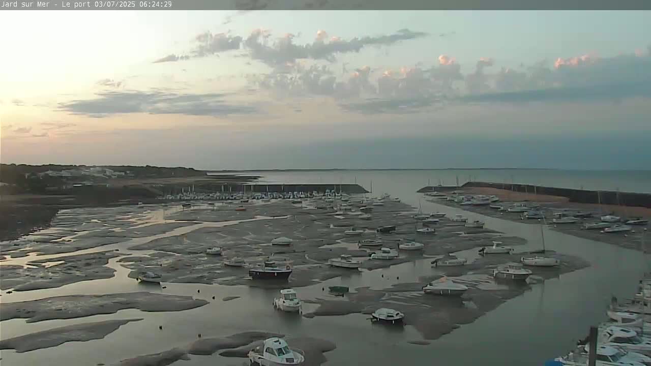 Port of Jard sur Mer & Marine Live Cam - Les Sables-d'Olonne, Vendée, Pays de la Loire, France