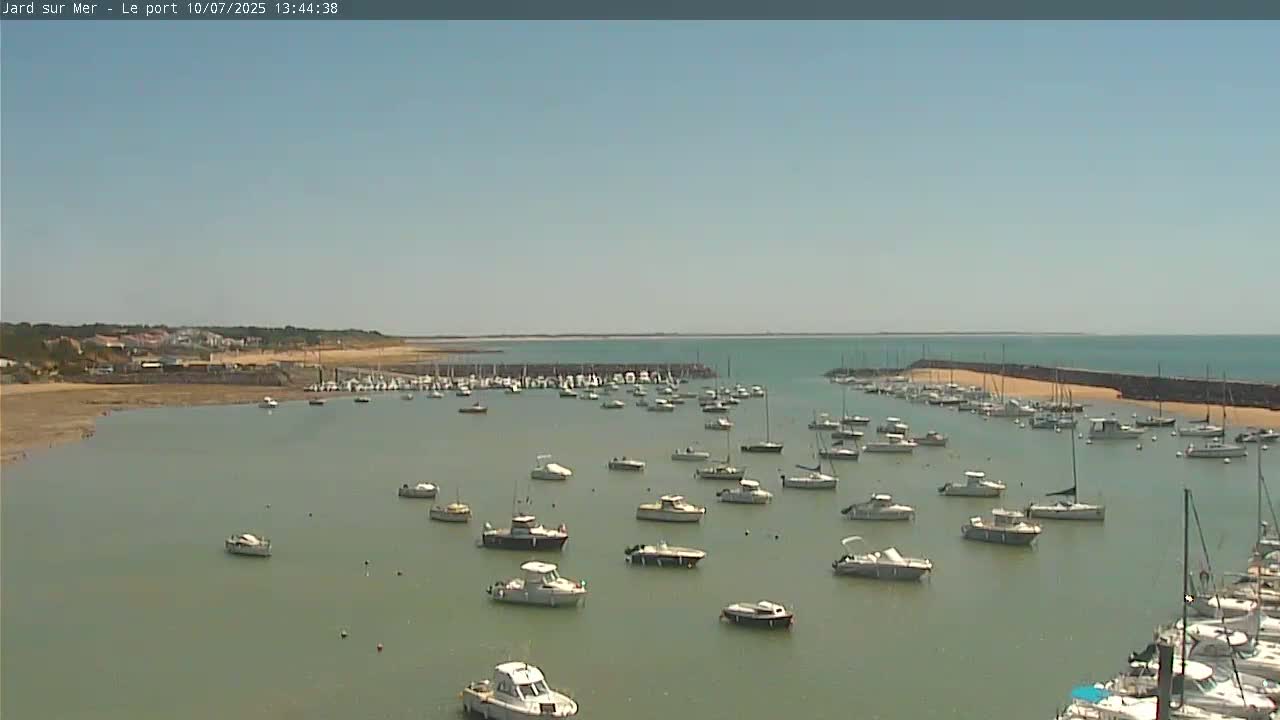 Port of Jard sur Mer & Marine Live Cam - Les Sables-d'Olonne, Vendée, Pays de la Loire, France