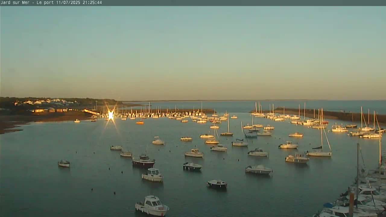 Port of Jard sur Mer & Marine Live Cam - Les Sables-d'Olonne, Vendée, Pays de la Loire, France