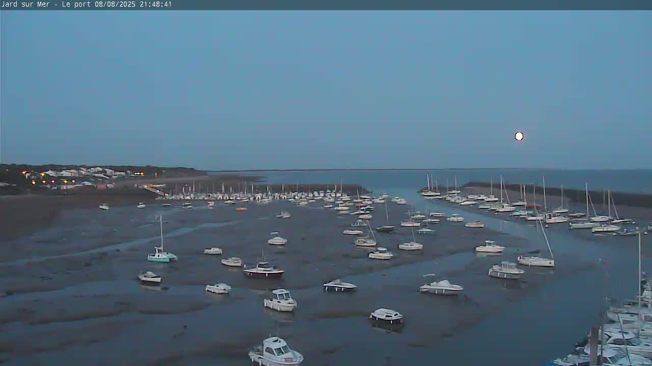 Port of Jard sur Mer & Marine Live Cam - Les Sables-d'Olonne, Vendée, Pays de la Loire, France