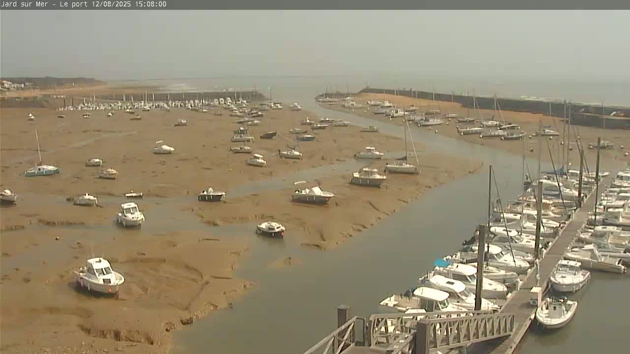 Port of Jard sur Mer & Marine Live Cam - Les Sables-d'Olonne, Vendée, Pays de la Loire, France