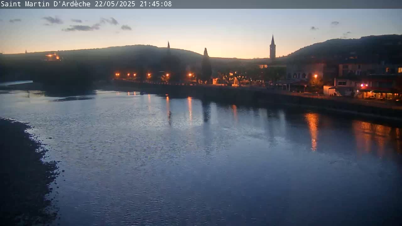 Saint Martin d'Ardèche Village & Ardeche River View Live Cam - Privas, Ardeche, Auvergne-Rhône-Alpes, France