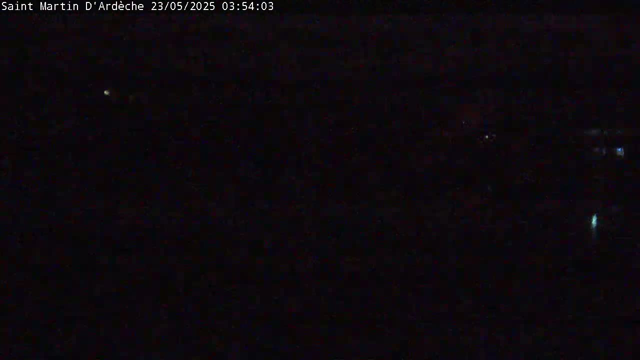 Saint Martin d'Ardèche Village & Ardeche River View Live Cam - Privas, Ardeche, Auvergne-Rhône-Alpes, France