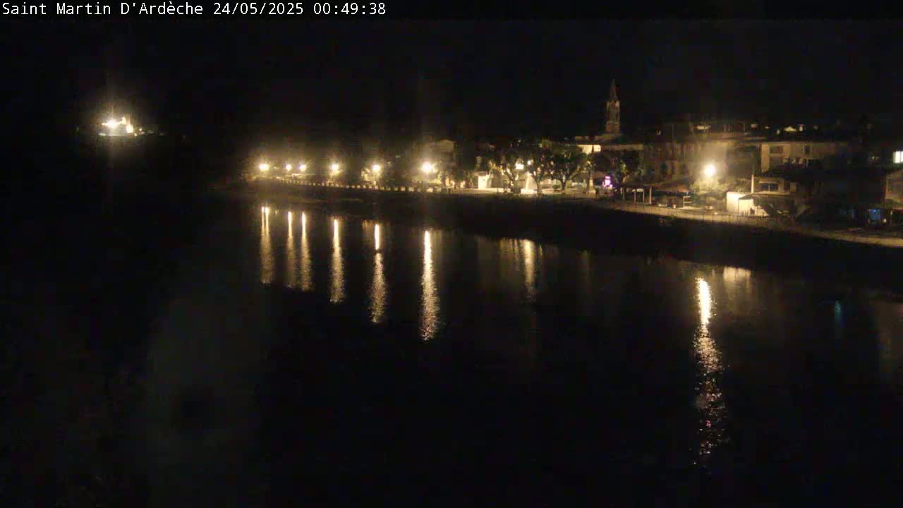 Saint Martin d'Ardèche Village & Ardeche River View Live Cam - Privas, Ardeche, Auvergne-Rhône-Alpes, France