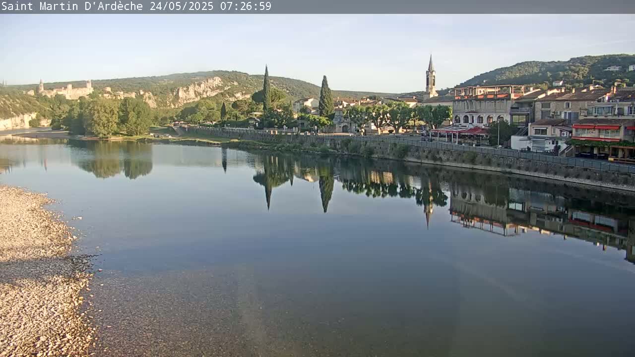 Saint Martin d'Ardèche Village & Ardeche River View Live Cam - Privas, Ardeche, Auvergne-Rhône-Alpes, France