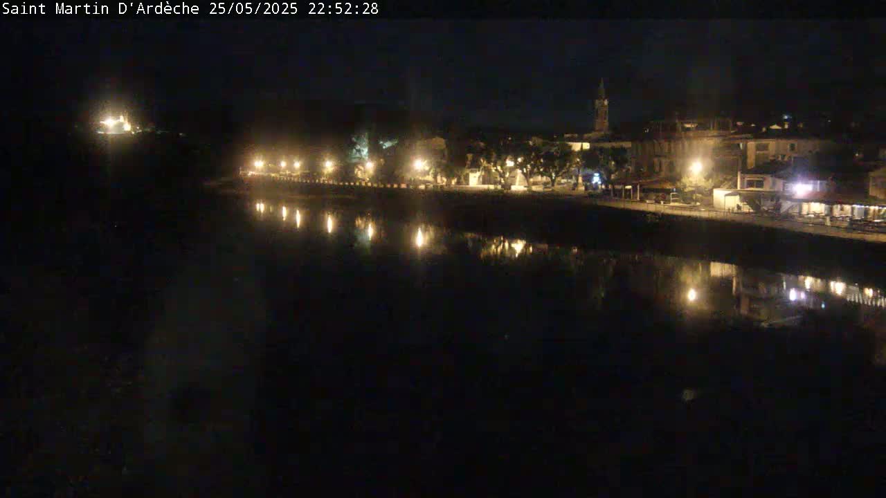 Saint Martin d'Ardèche Village & Ardeche River View Live Cam - Privas, Ardeche, Auvergne-Rhône-Alpes, France