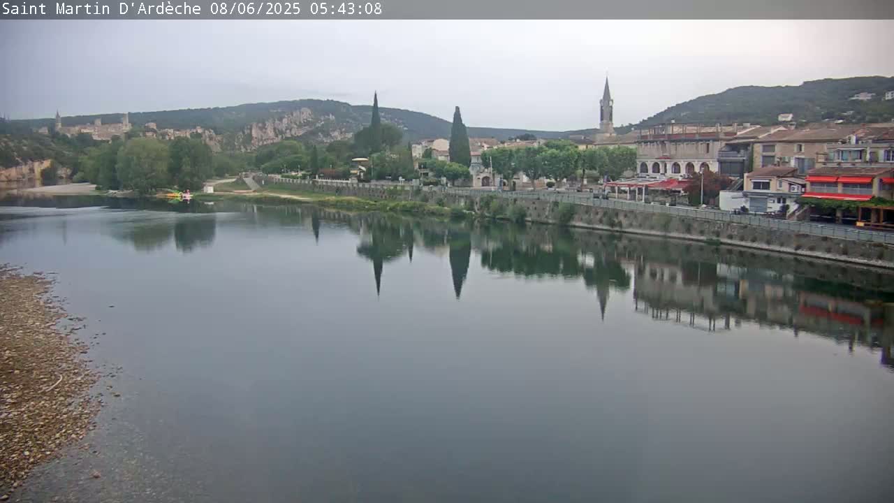 Saint Martin d'Ardèche Village & Ardeche River View Live Cam - Privas, Ardeche, Auvergne-Rhône-Alpes, France