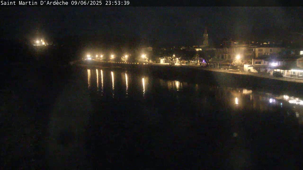 Saint Martin d'Ardèche Village & Ardeche River View Live Cam - Privas, Ardeche, Auvergne-Rhône-Alpes, France