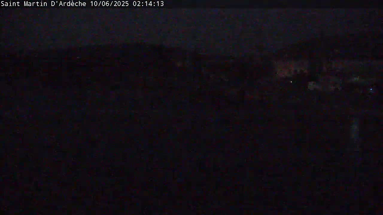 Saint Martin d'Ardèche Village & Ardeche River View Live Cam - Privas, Ardeche, Auvergne-Rhône-Alpes, France