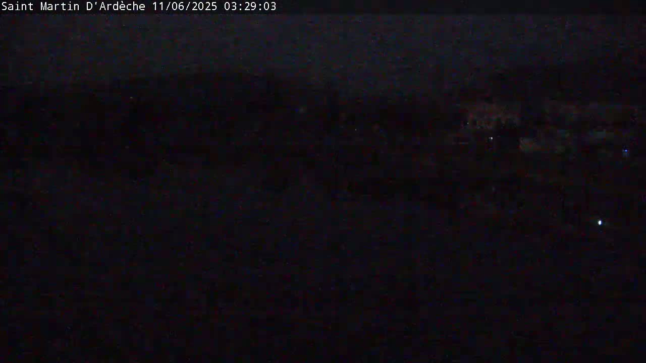 Saint Martin d'Ardèche Village & Ardeche River View Live Cam - Privas, Ardeche, Auvergne-Rhône-Alpes, France