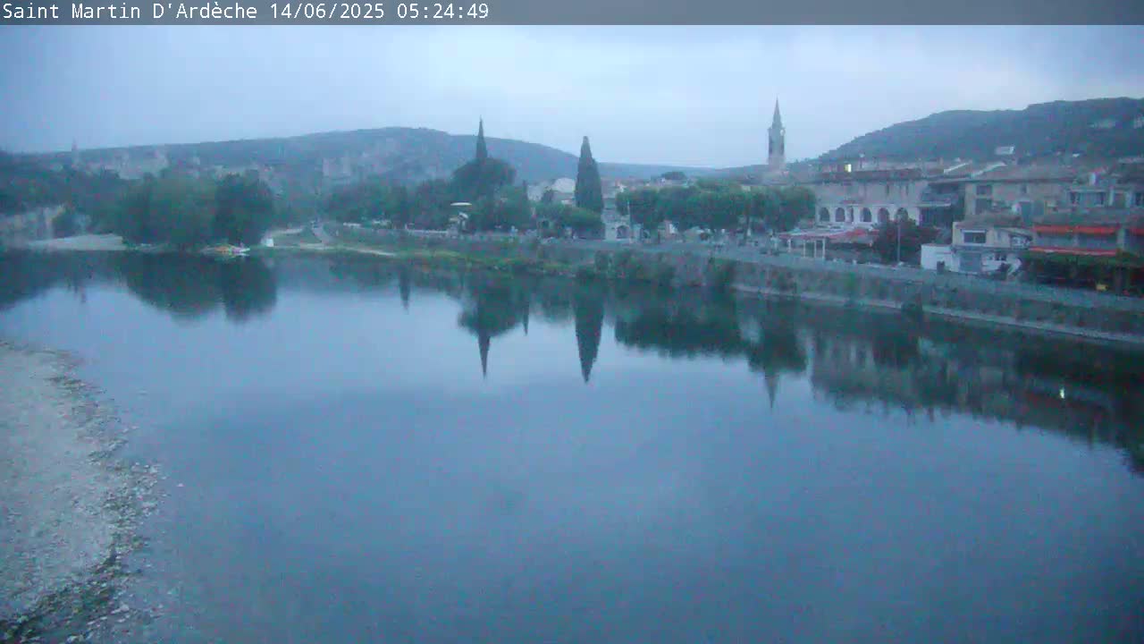 Saint Martin d'Ardèche Village & Ardeche River View Live Cam - Privas, Ardeche, Auvergne-Rhône-Alpes, France