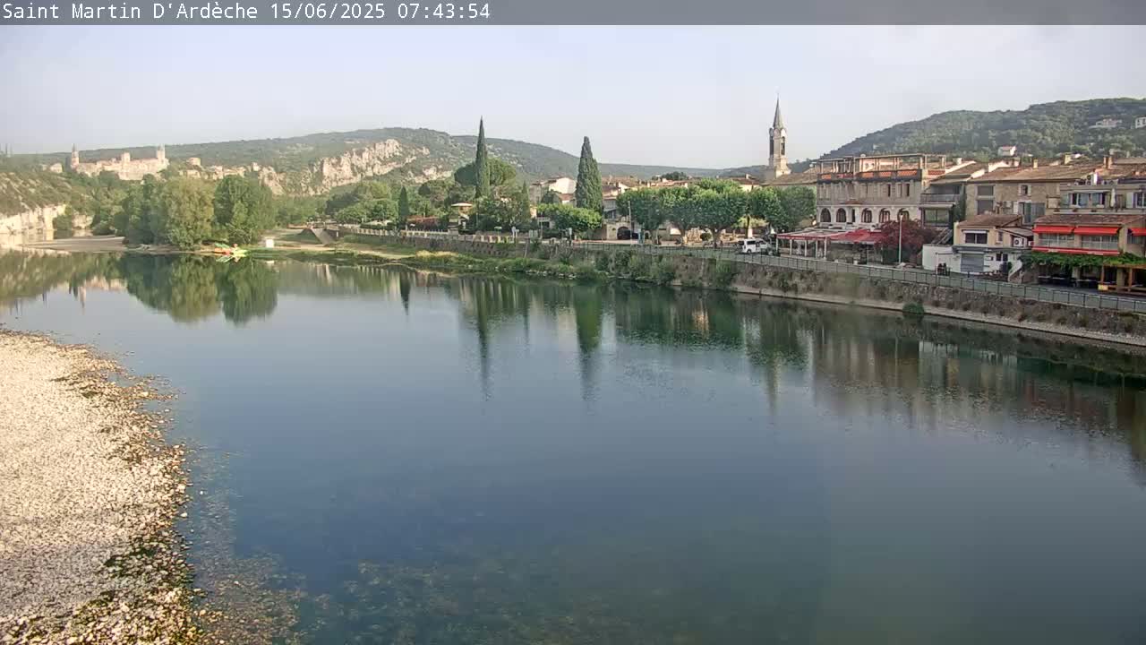Saint Martin d'Ardèche Village & Ardeche River View Live Cam - Privas, Ardeche, Auvergne-Rhône-Alpes, France