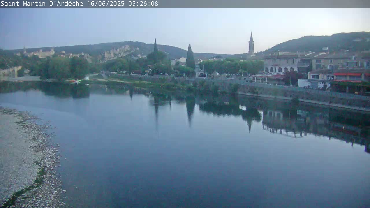 Saint Martin d'Ardèche Village & Ardeche River View Live Cam - Privas, Ardeche, Auvergne-Rhône-Alpes, France