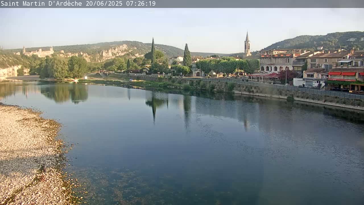 Saint Martin d'Ardèche Village & Ardeche River View Live Cam - Privas, Ardeche, Auvergne-Rhône-Alpes, France