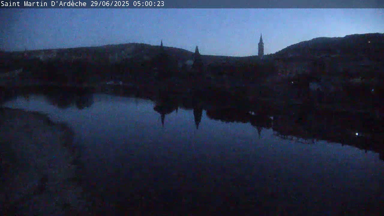Saint Martin d'Ardèche Village & Ardeche River View Live Cam - Privas, Ardeche, Auvergne-Rhône-Alpes, France