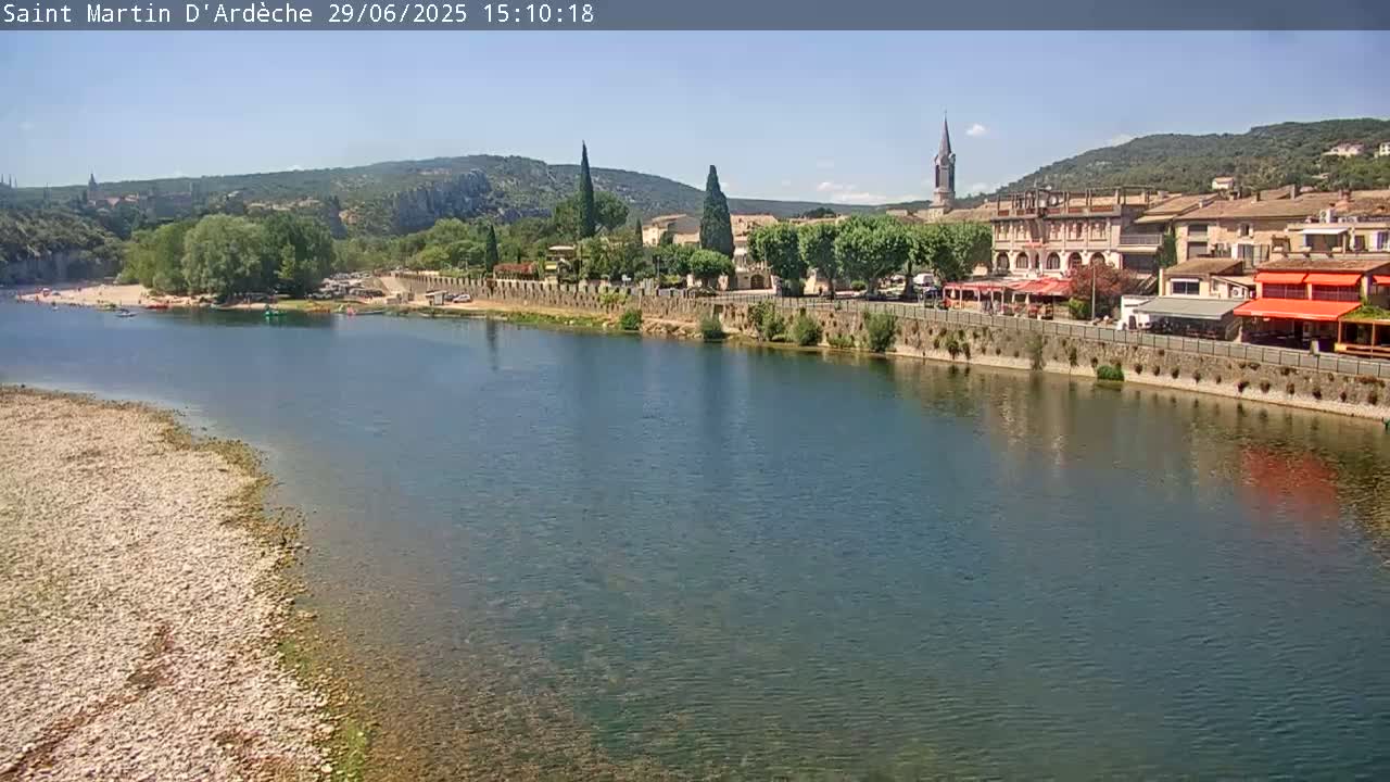 Saint Martin d'Ardèche Village & Ardeche River View Live Cam - Privas, Ardeche, Auvergne-Rhône-Alpes, France