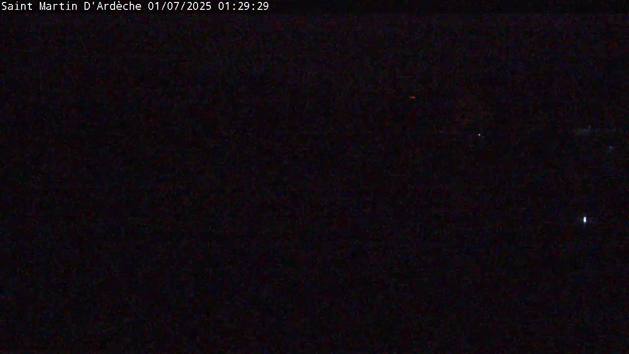 Saint Martin d'Ardèche Village & Ardeche River View Live Cam - Privas, Ardeche, Auvergne-Rhône-Alpes, France