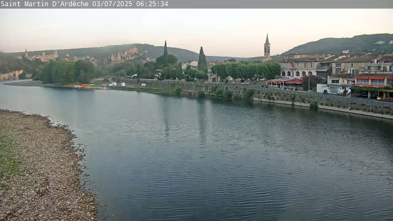 Saint Martin d'Ardèche Village & Ardeche River View Live Cam - Privas, Ardeche, Auvergne-Rhône-Alpes, France