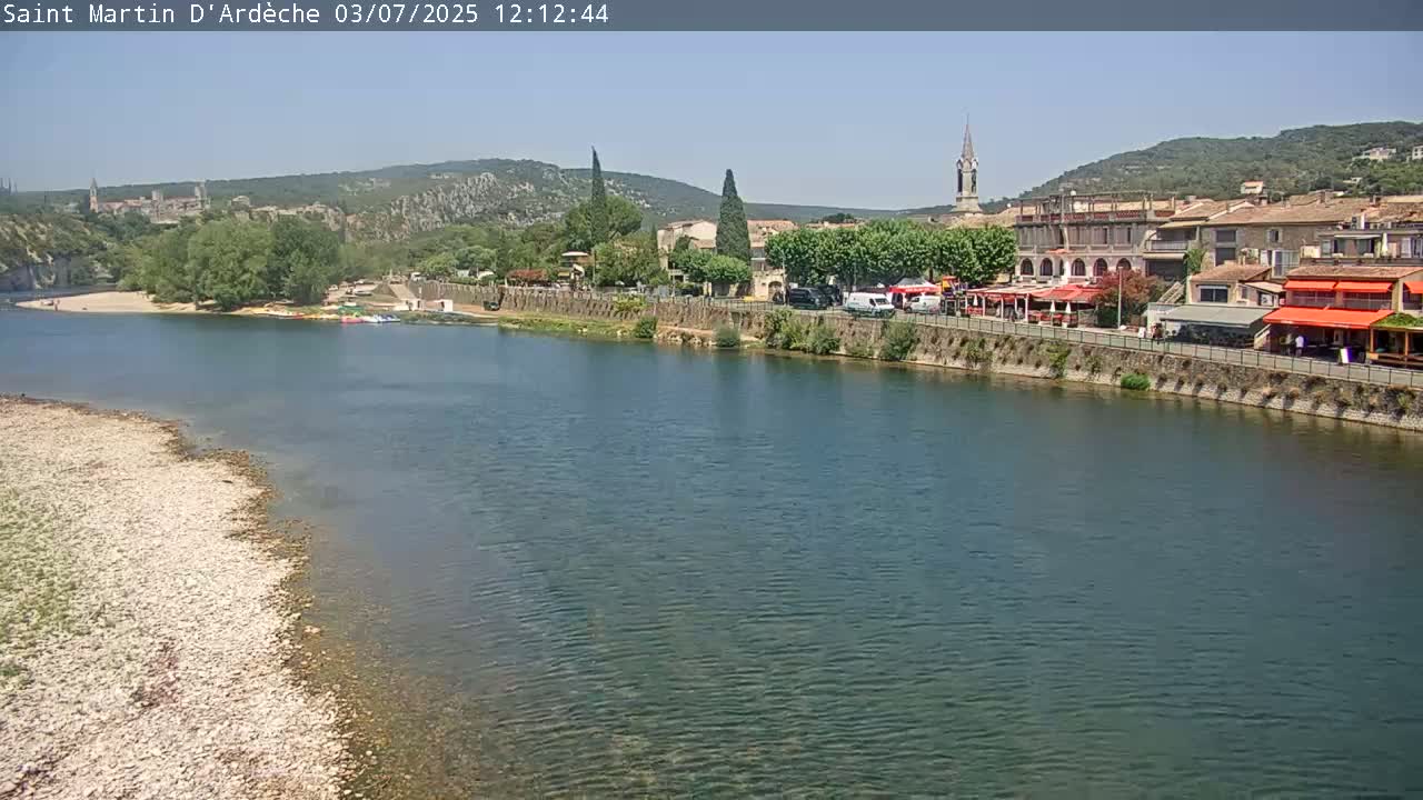 Saint Martin d'Ardèche Village & Ardeche River View Live Cam - Privas, Ardeche, Auvergne-Rhône-Alpes, France