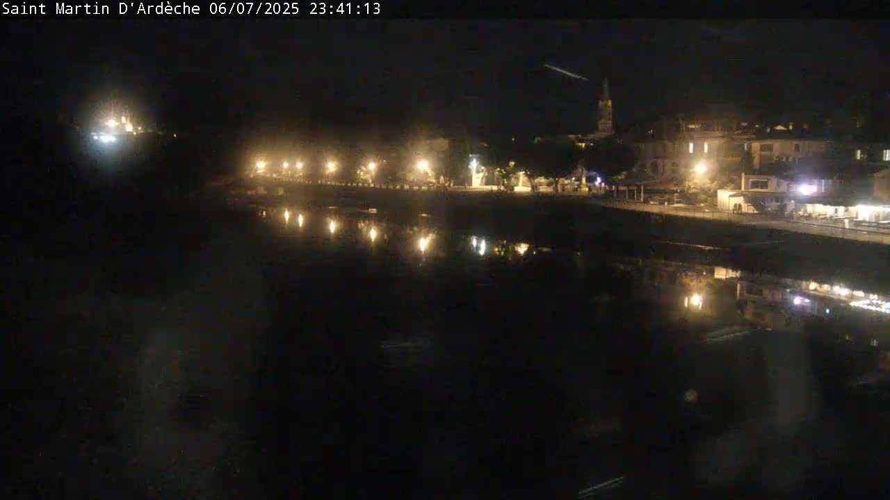 Saint Martin d'Ardèche Village & Ardeche River View Live Cam - Privas, Ardeche, Auvergne-Rhône-Alpes, France