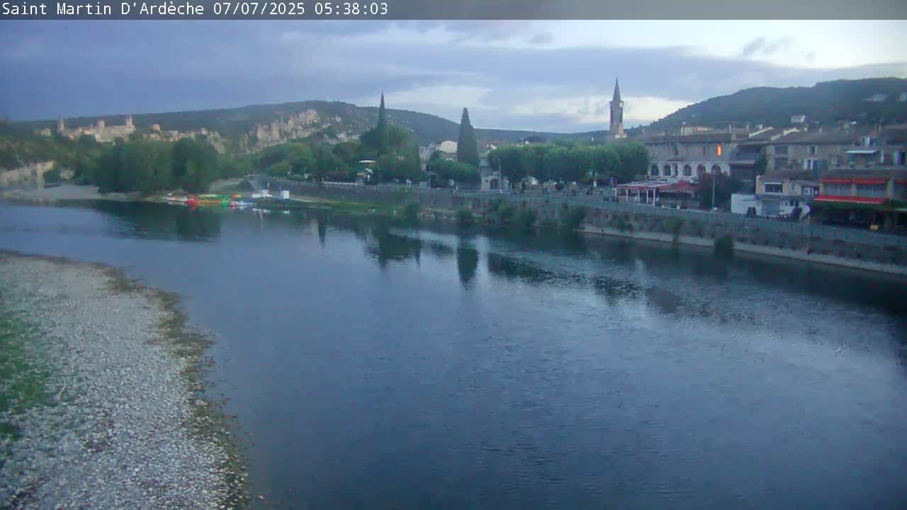 Saint Martin d'Ardèche Village & Ardeche River View Live Cam - Privas, Ardeche, Auvergne-Rhône-Alpes, France