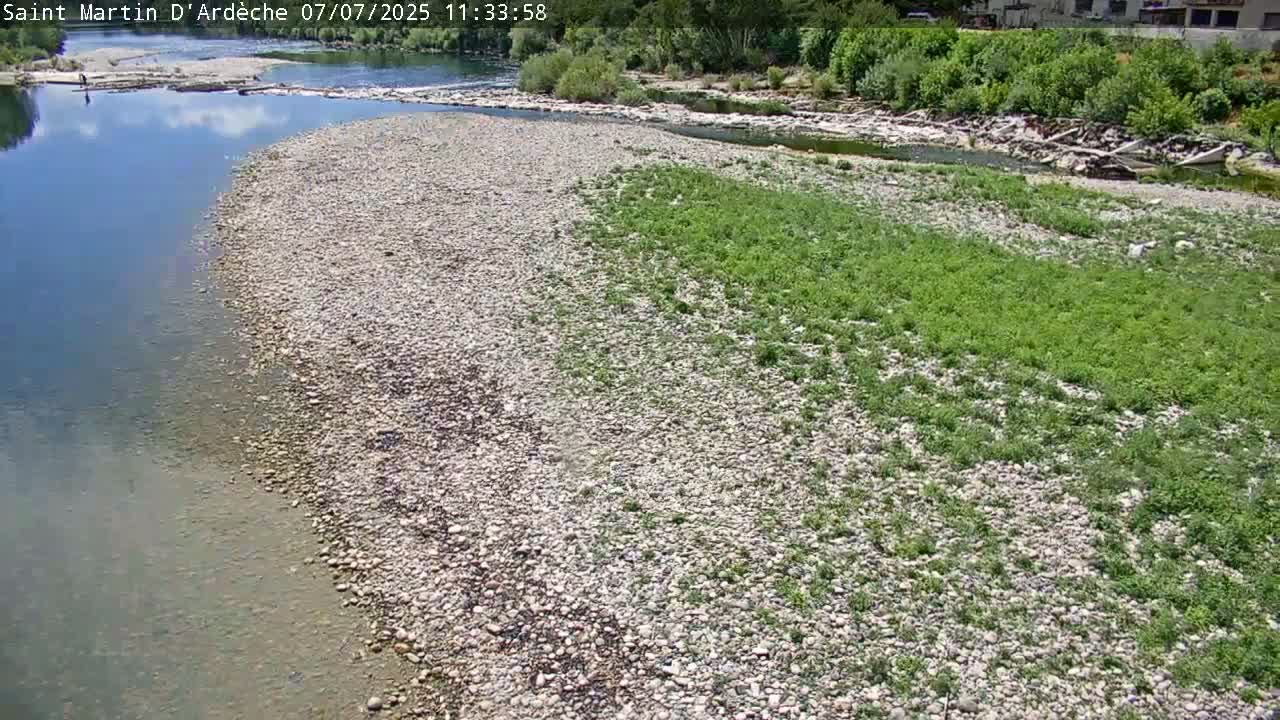 Saint Martin d'Ardèche Village & Ardeche River View Live Cam - Privas, Ardeche, Auvergne-Rhône-Alpes, France