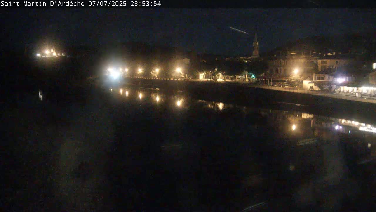 Saint Martin d'Ardèche Village & Ardeche River View Live Cam - Privas, Ardeche, Auvergne-Rhône-Alpes, France