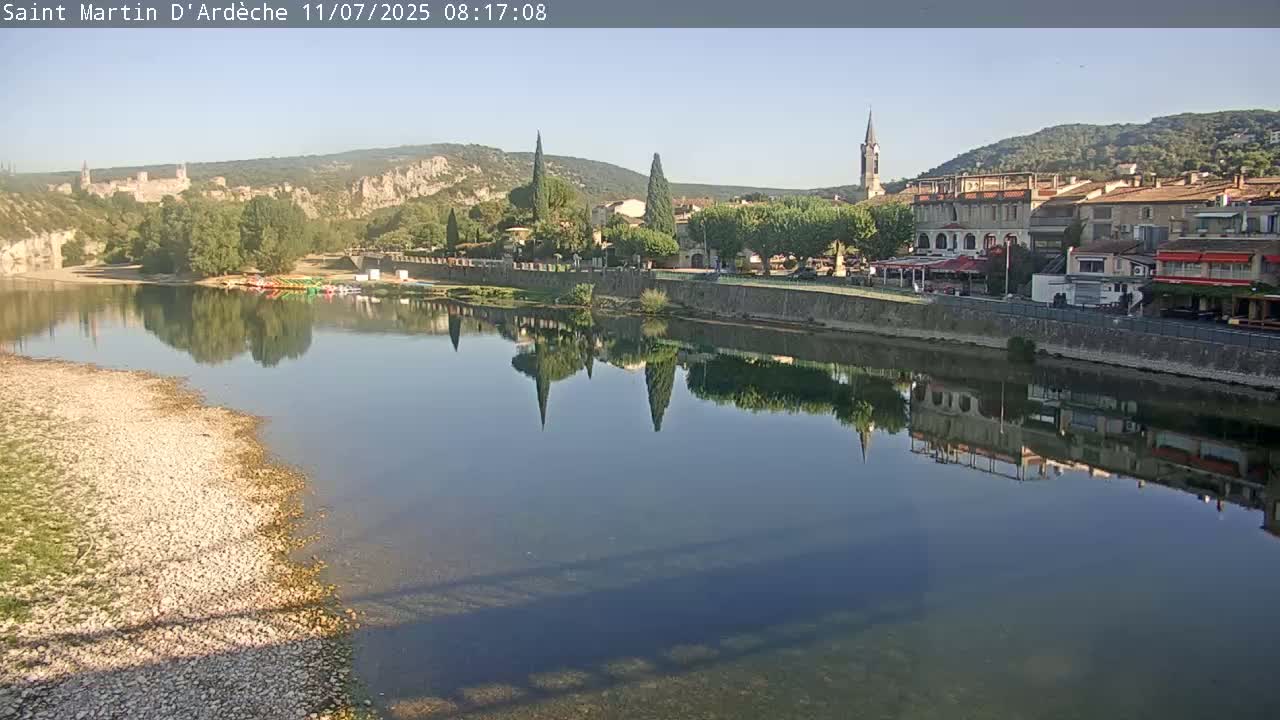 Saint Martin d'Ardèche Village & Ardeche River View Live Cam - Privas, Ardeche, Auvergne-Rhône-Alpes, France