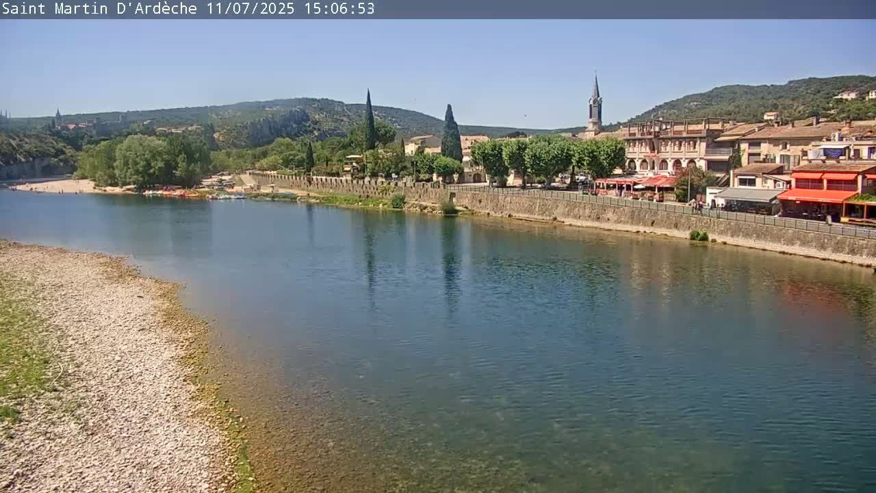 Saint Martin d'Ardèche Village & Ardeche River View Live Cam - Privas, Ardeche, Auvergne-Rhône-Alpes, France