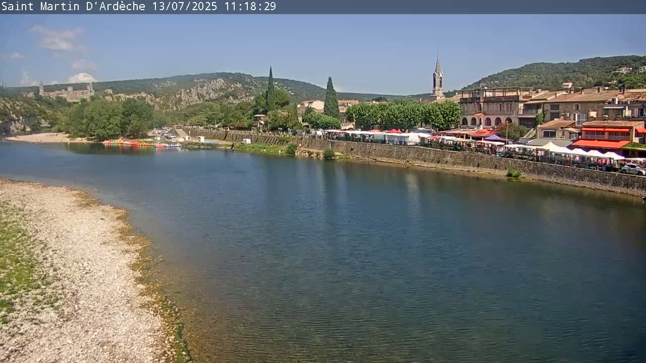 Saint Martin d'Ardèche Village & Ardeche River View Live Cam - Privas, Ardeche, Auvergne-Rhône-Alpes, France