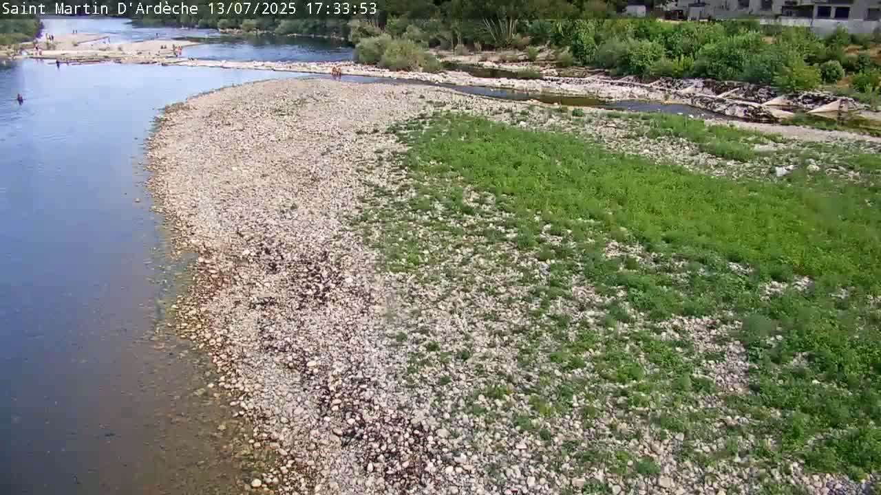 Saint Martin d'Ardèche Village & Ardeche River View Live Cam - Privas, Ardeche, Auvergne-Rhône-Alpes, France