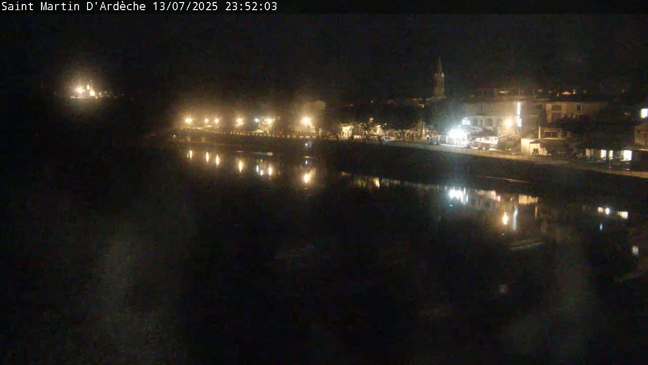 Saint Martin d'Ardèche Village & Ardeche River View Live Cam - Privas, Ardeche, Auvergne-Rhône-Alpes, France