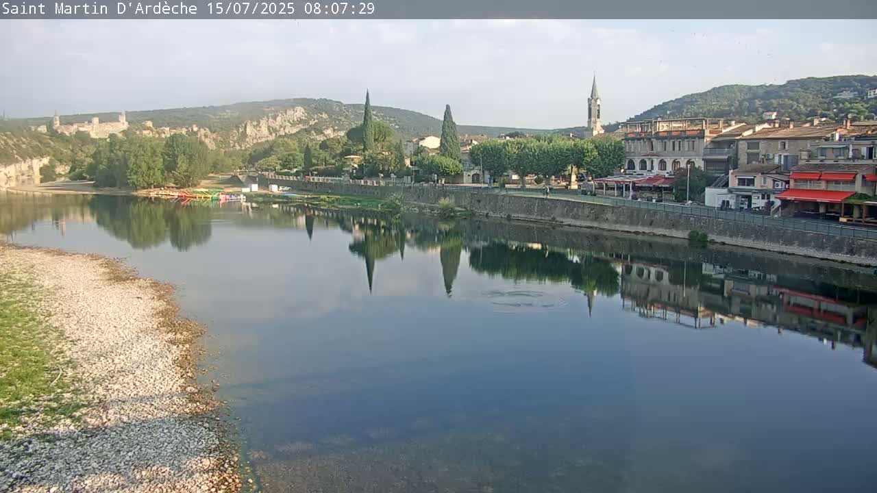 Saint Martin d'Ardèche Village & Ardeche River View Live Cam - Privas, Ardeche, Auvergne-Rhône-Alpes, France