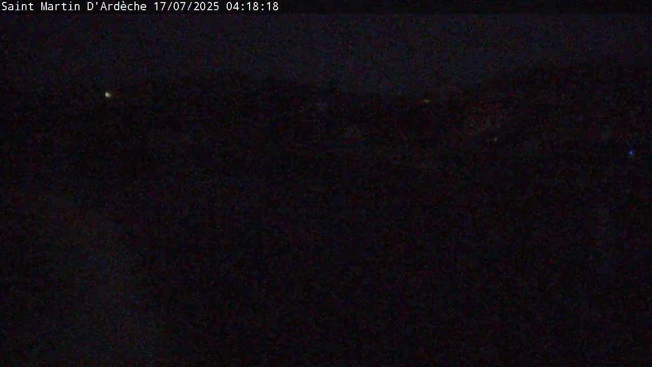 Saint Martin d'Ardèche Village & Ardeche River View Live Cam - Privas, Ardeche, Auvergne-Rhône-Alpes, France