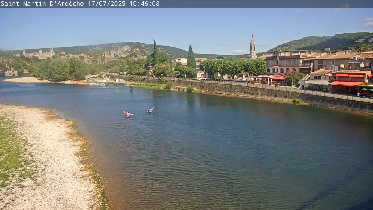 Saint Martin d'Ardèche Village & Ardeche River View Live Cam - Privas, Ardeche, Auvergne-Rhône-Alpes, France