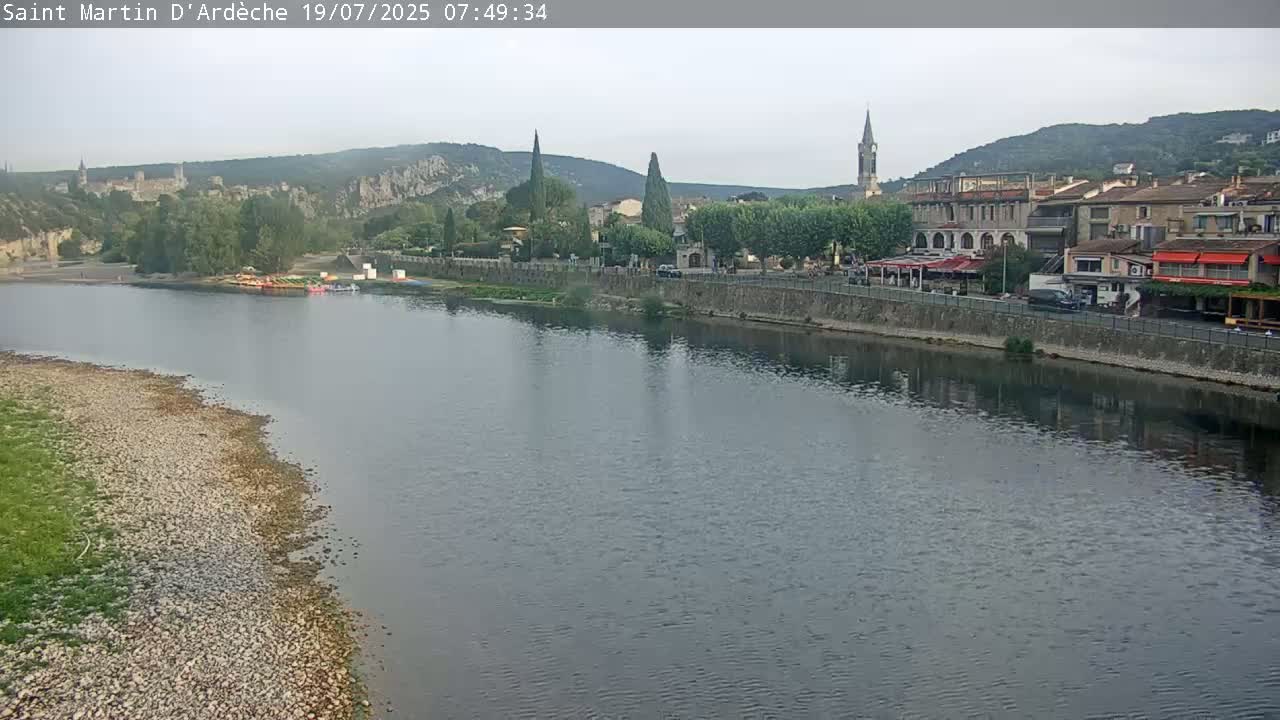 Saint Martin d'Ardèche Village & Ardeche River View Live Cam - Privas, Ardeche, Auvergne-Rhône-Alpes, France