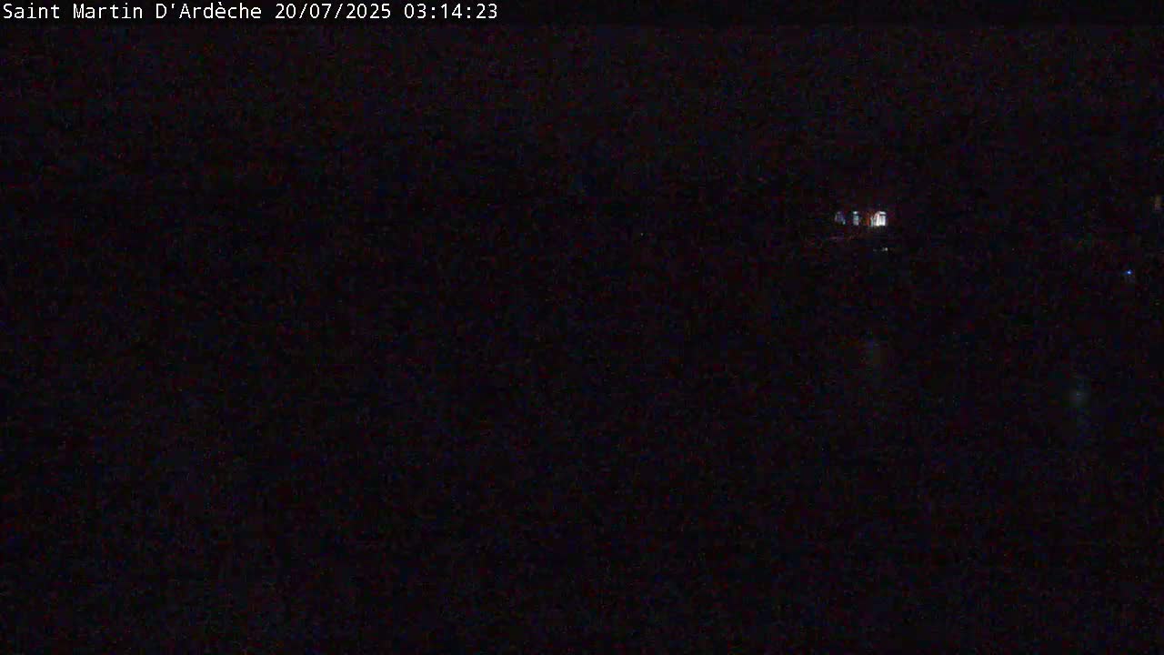 Saint Martin d'Ardèche Village & Ardeche River View Live Cam - Privas, Ardeche, Auvergne-Rhône-Alpes, France