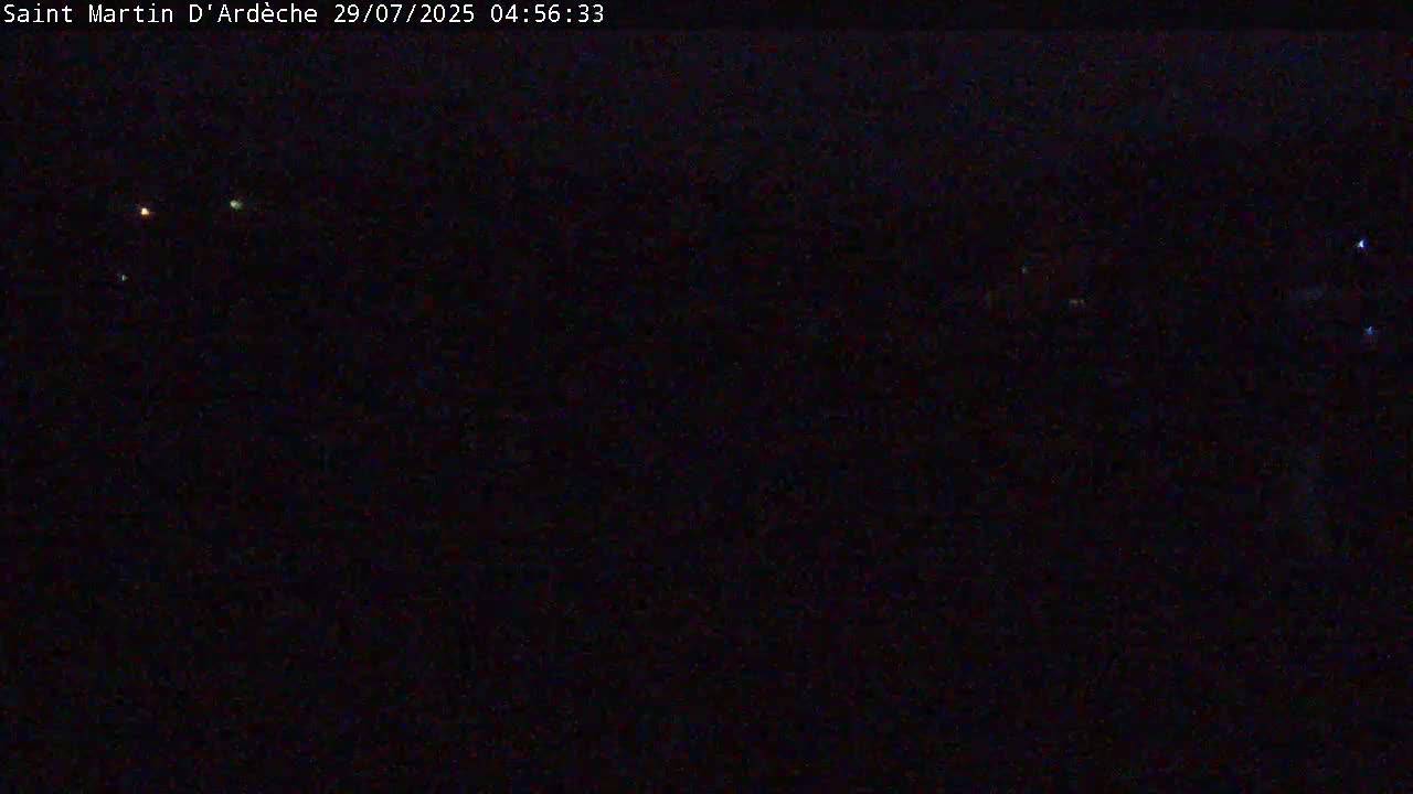 Saint Martin d'Ardèche Village & Ardeche River View Live Cam - Privas, Ardeche, Auvergne-Rhône-Alpes, France